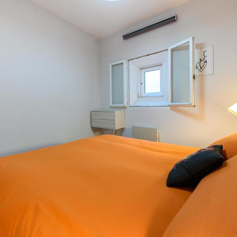 OLM102BA - Amplio y luminoso piso de 2 dormitorios en el centro de Madrid - Alquiler temporal - Two-Bedroom Apartment - 16