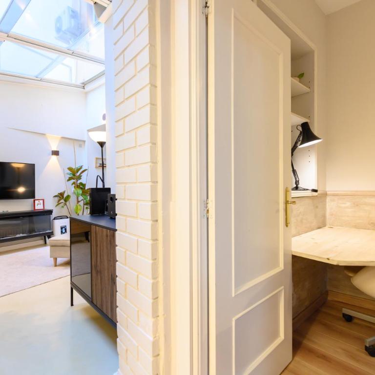 OLM102BA - Amplio y luminoso piso de 2 dormitorios en el centro de Madrid - Alquiler temporal - Two-Bedroom Apartment - 38