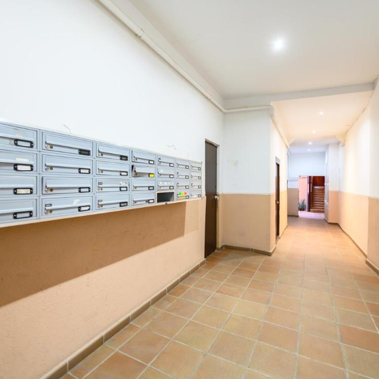 OLM102BA - Amplio y luminoso piso de 2 dormitorios en el centro de Madrid - Alquiler temporal - Two-Bedroom Apartment - 48