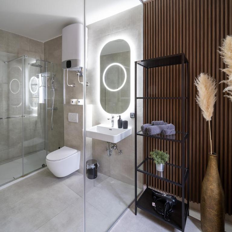 Old Town Suites - Studio - 7