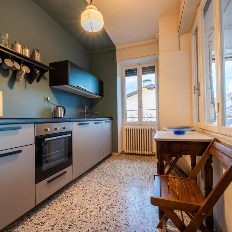 Top floor with terrace and lake-view solarium - Appartamento con 2 Camere da Letto, Balcone e Terrazza - 4