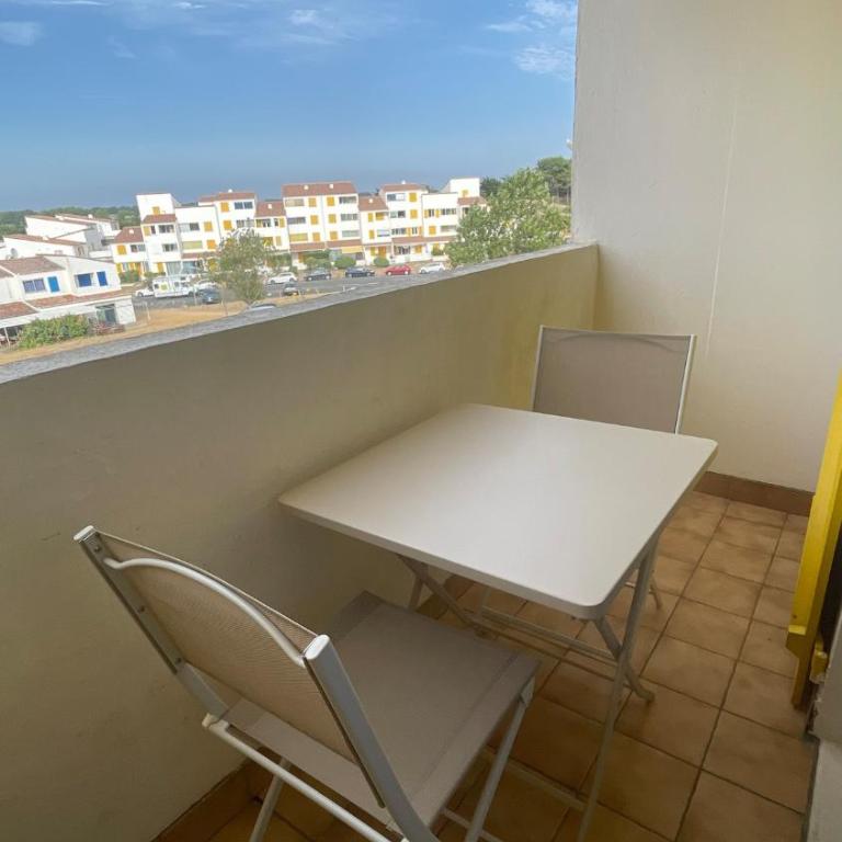 Appartement à 200 mètres de la plage - Two-Bedroom Apartment - 10