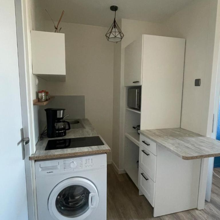 Appartement à 200 mètres de la plage - Two-Bedroom Apartment - 4