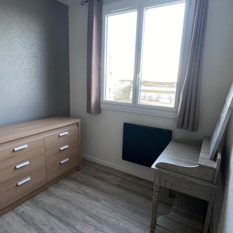 Appartement à 200 mètres de la plage - Two-Bedroom Apartment - 9