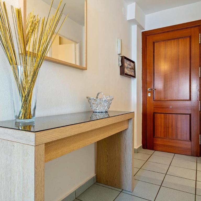 Hauzify I Apartament Girasol - Apartamento de 2 dormitorios con terraza - 18