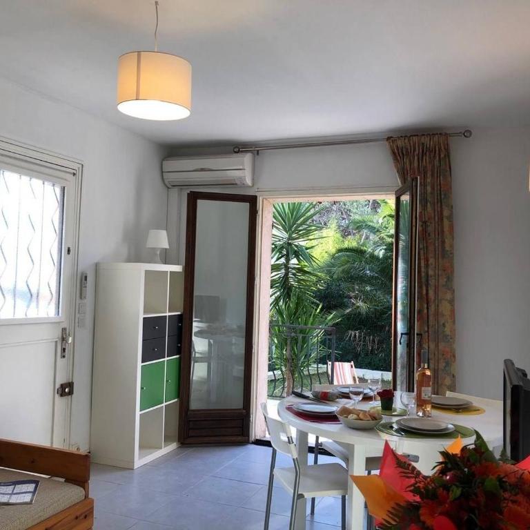 SR550-006 Appt Studio mezzanine 4 personnes ST RAPHAEL - One-Bedroom Apartment - 2
