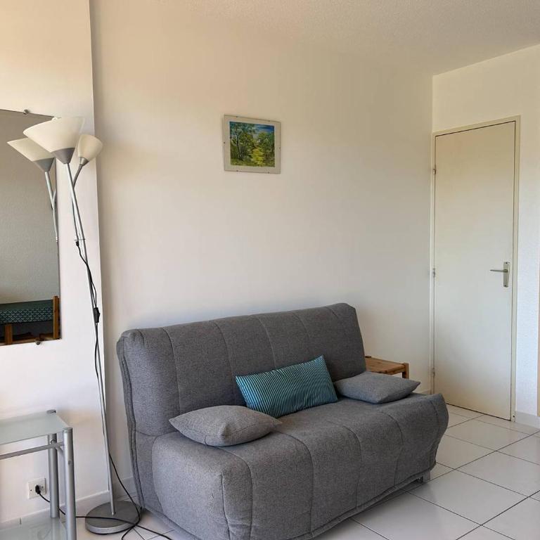 BO090-F94 Appartement Studio cabine 3 couchages BORMES LES MIMOSAS - Estudio - 8