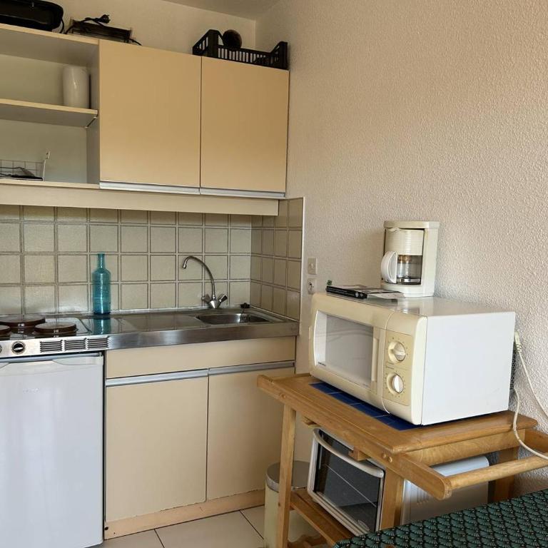BO090-F94 Appartement Studio cabine 3 couchages BORMES LES MIMOSAS - Estudio - 14