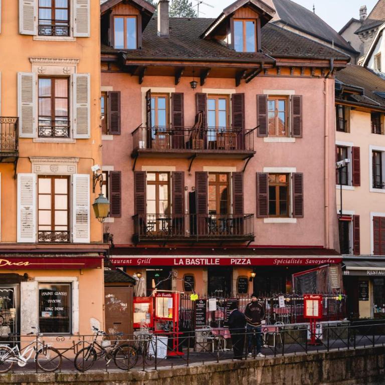 Le Balcon Perrière II - Appartement de charme avec vue directe sur le Thiou - Appartement - 18
