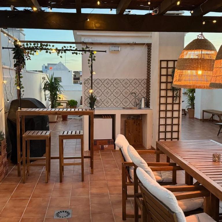 Torrecilla Penthouse with private roof terrace in central Nerja close to the sea - Three-Bedroom Apartment - 1