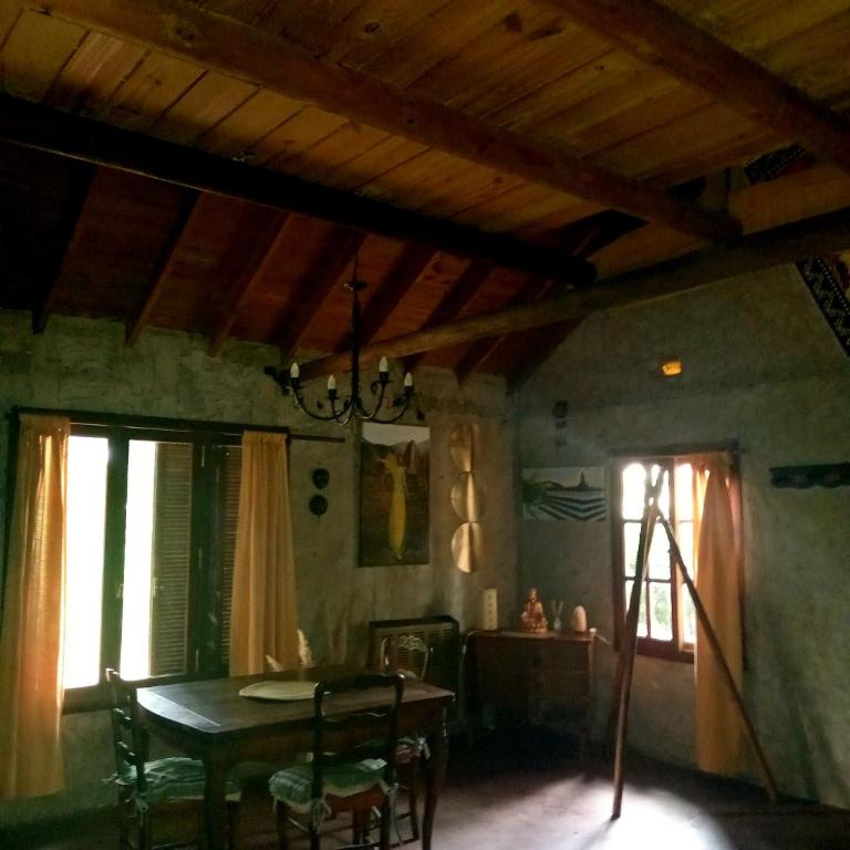 Chalet amplio monoambiente estilo rústico - One-Bedroom House - 1