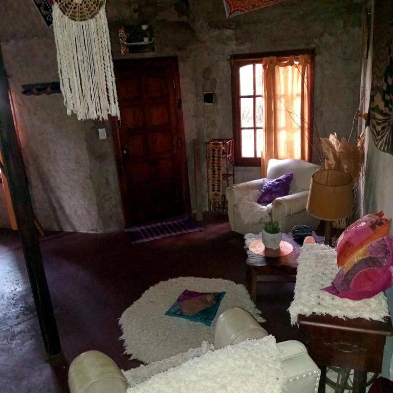 Chalet amplio monoambiente estilo rústico - One-Bedroom House - 22