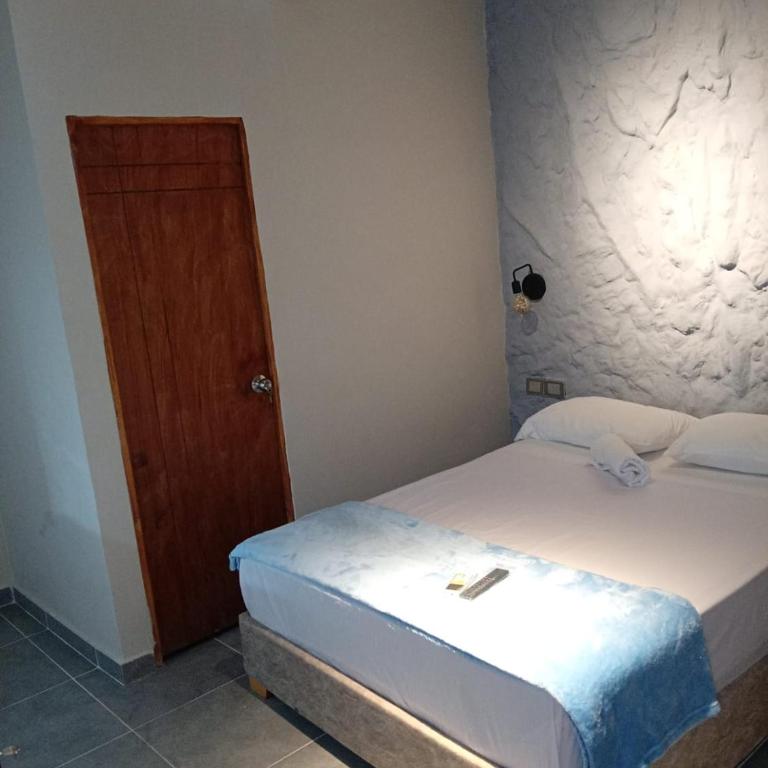 Hotel Kyros by 70 - Deluxe Double Room - 4