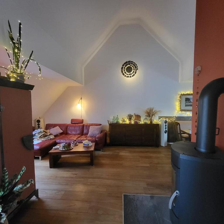 FRIDA - Dachpalais, nahe City, HBF und Wertach-Park - Two-Bedroom Apartment with Balcony - 1