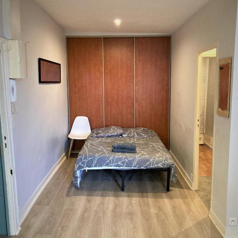 Studio dans l'hypercentre de Limoges - Apartamento de 1 dormitorio - 8