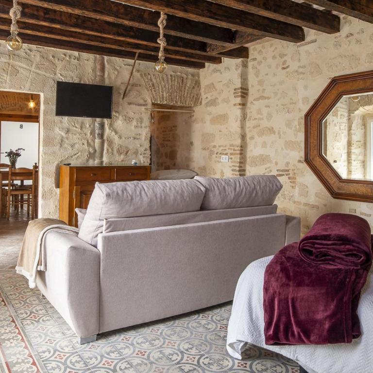 GuestReady - Casa Palacio De La Cruz - Estudio Familiar - 4
