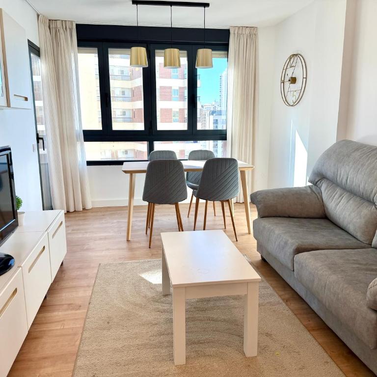 Sea La Beach, Benidorm - One-Bedroom Apartment - 2