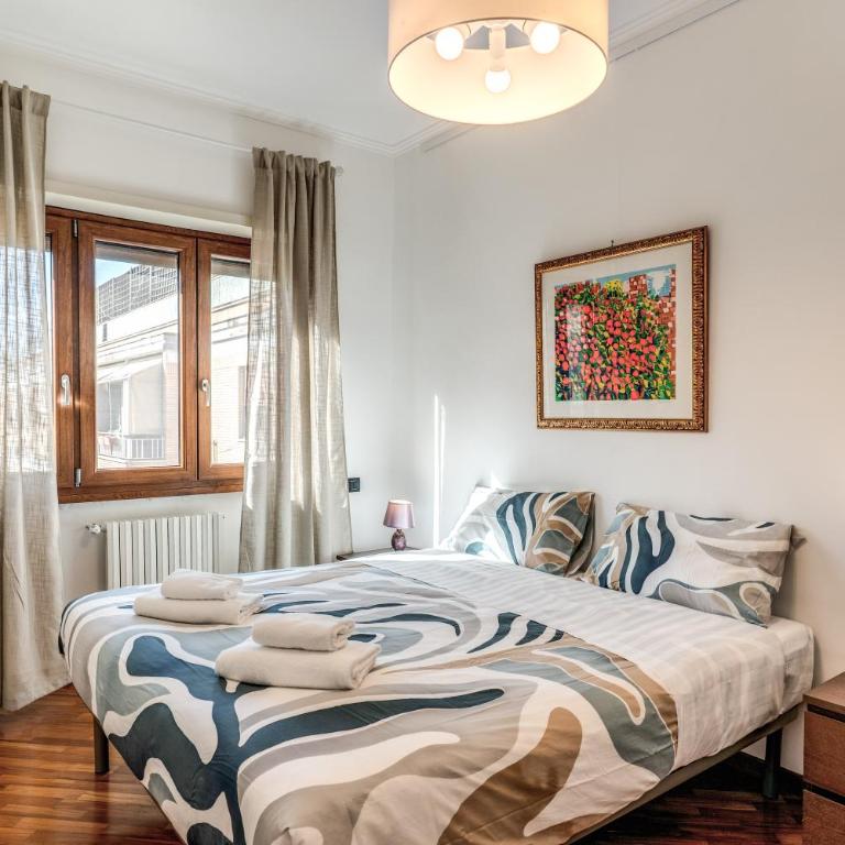 White Vatican Apartment - Two-Bedroom Apartment with Balcony - 27