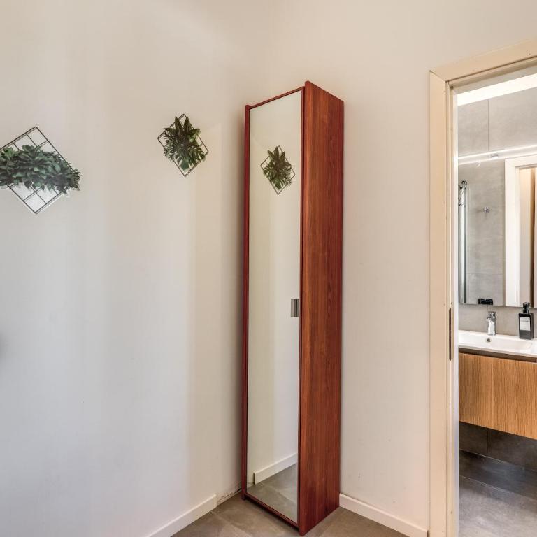 White Vatican Apartment - Two-Bedroom Apartment with Balcony - 14