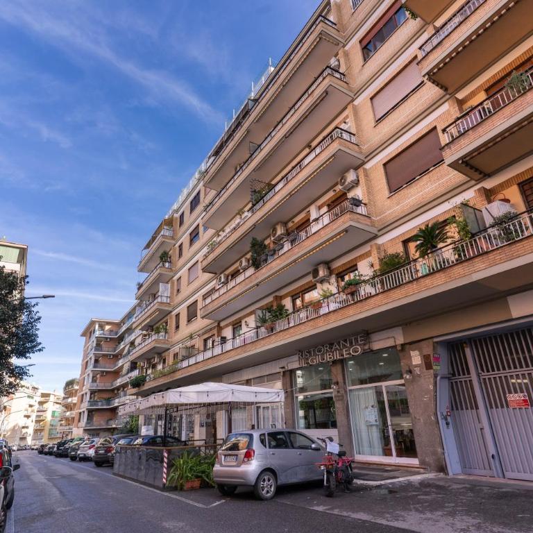 White Vatican Apartment - Two-Bedroom Apartment with Balcony - 42
