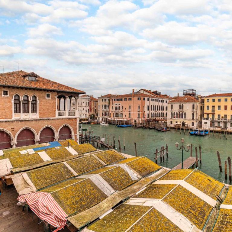 Domus al Canal Grande - One-Bedroom Apartment with View - 4