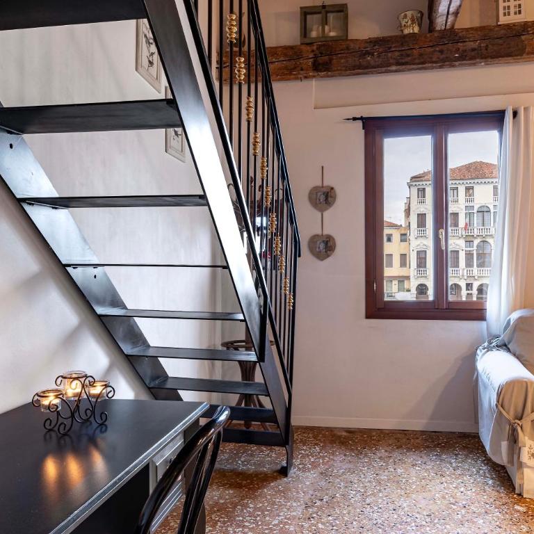 Domus al Canal Grande - One-Bedroom Apartment with View - 9