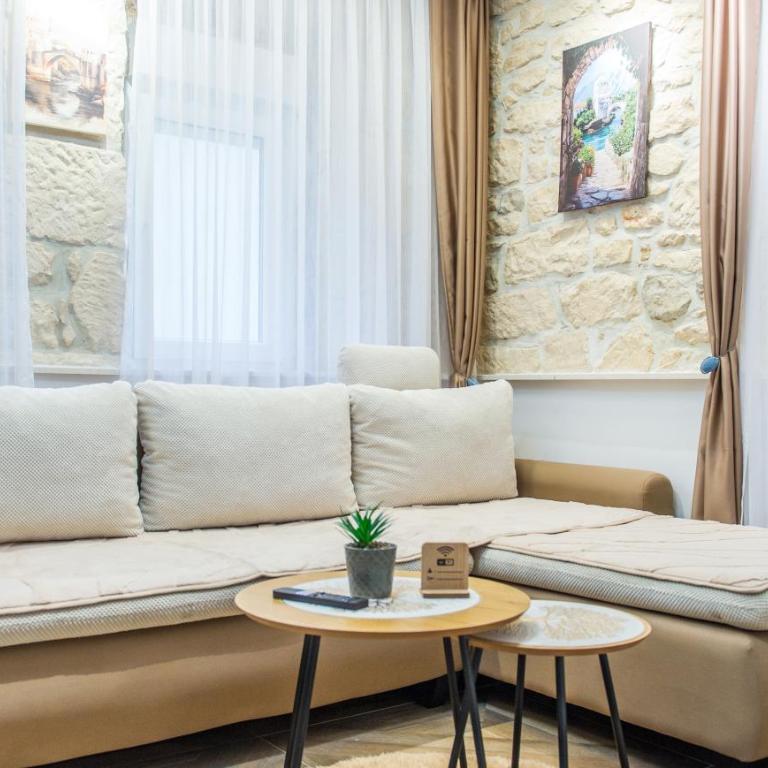 MHouse Apartments - Apartment - 38