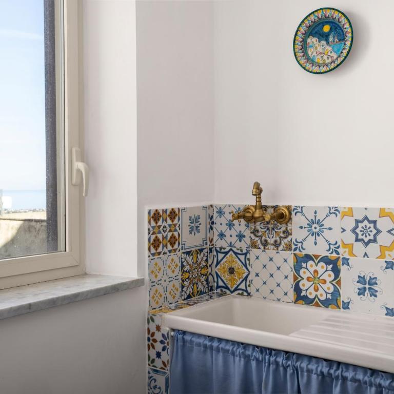 La Castellana Apartments, vista panoramica sul mare, nel cuore storico di Carini, a due passi dal Duomo e dal castello - Appartement Supérieur 2 Chambres - 19