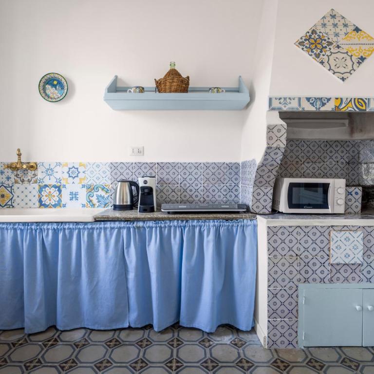 La Castellana Apartments, vista panoramica sul mare, nel cuore storico di Carini, a due passi dal Duomo e dal castello - Appartement Supérieur 2 Chambres - 18