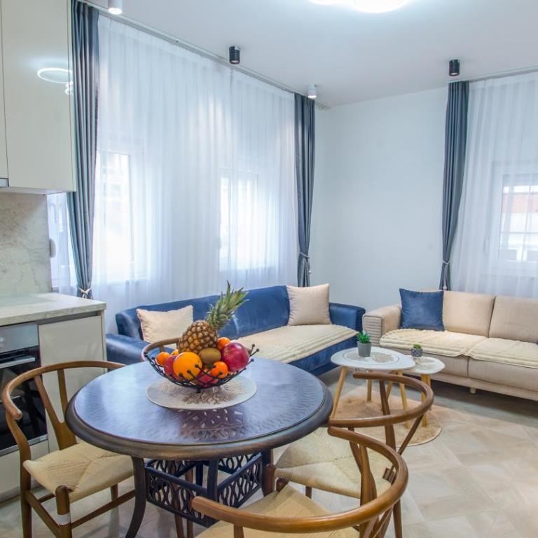MHouse Apartments - Apartment with Balcony - 7