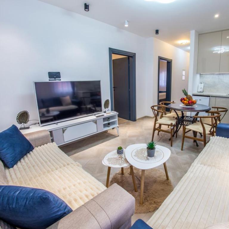 MHouse Apartments - Apartment with Balcony - 27