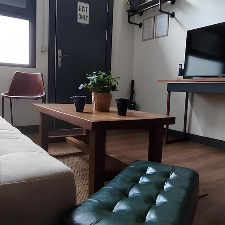 Loft cerca de tren, metro, playa y casco histórico - Apartamento de 2 dormitorios - 8