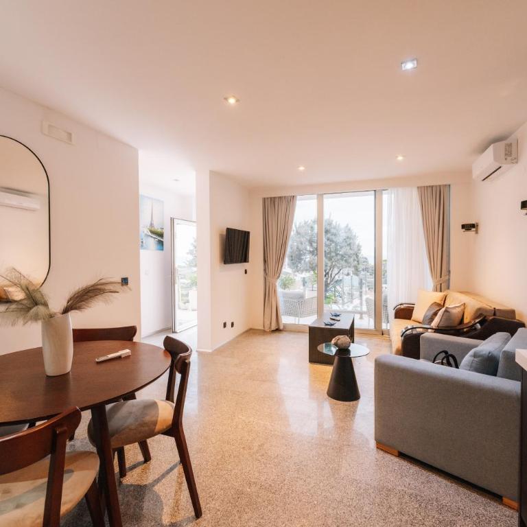 Hotel Senator Lux - Dupleks Apartman - 3