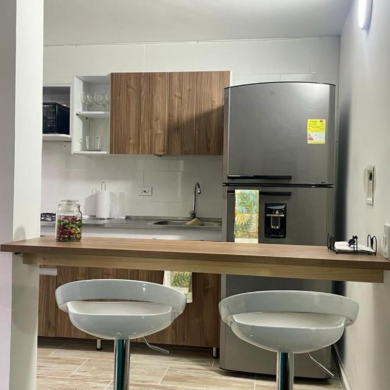 exclusive pink zone sabaneta friends and fun - Apartamento de 3 dormitorios - 2