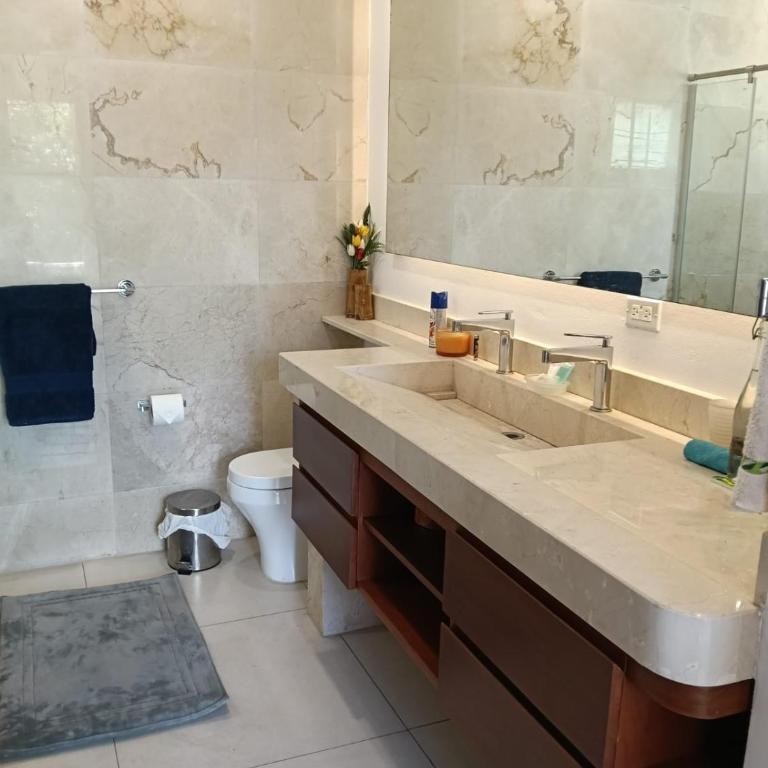 Habitación privada en casa compartida en Cancun - Double Room - 1