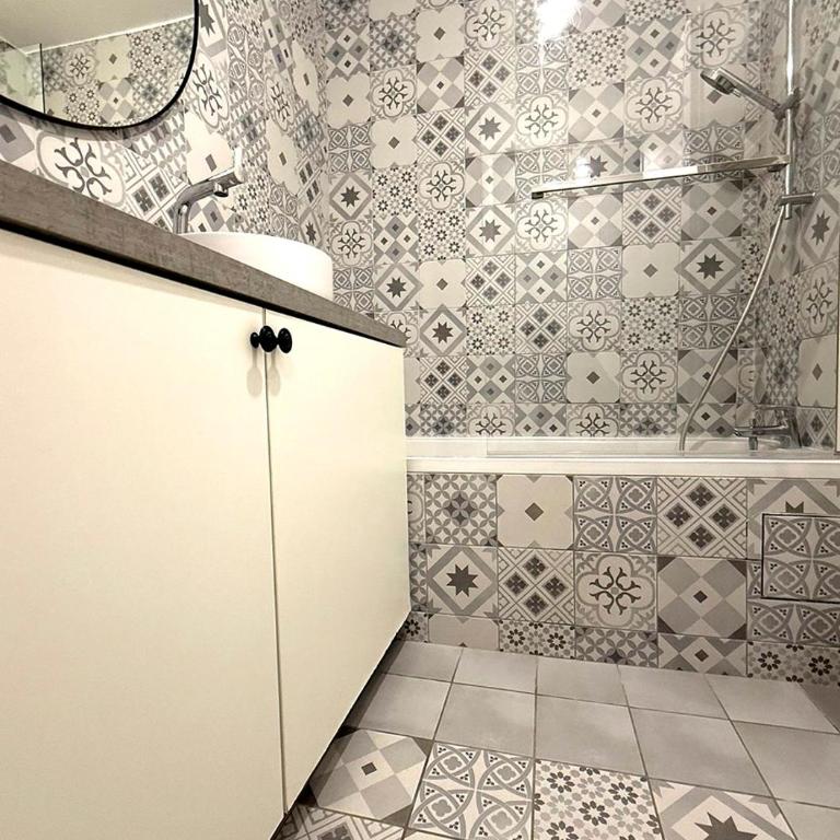 Appartement 2 Chambres 5 Pers - 5 min Disneyland Paris - Parking Gratuit - Résidence Disneyland Place Toscane Serris - Apartment mit 2 Schlafzimmern - 52