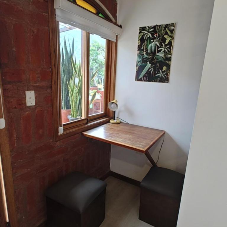 Café Hood - One-Bedroom Apartment - 8