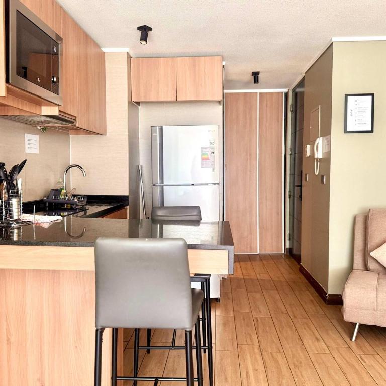 Comodo con aire acondicionado y estacionamiento - Apartment - 6