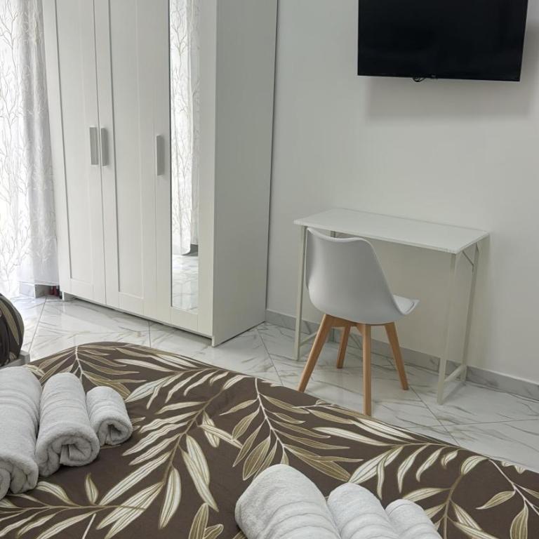 Residenza Castel Capuano - Appartamento con 3 Camere da Letto e con Balcone - 9