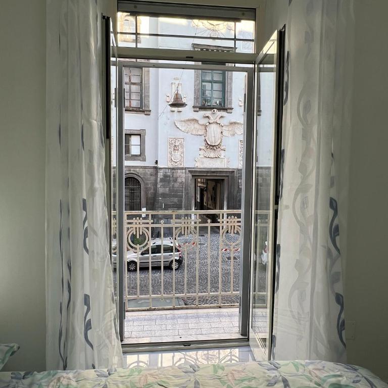 Residenza Castel Capuano - Appartamento con 3 Camere da Letto e con Balcone - 34