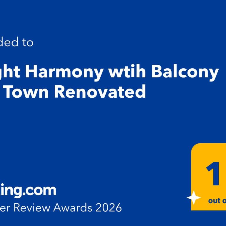 Bright Harmony with Balcony Old Town Renovated - Three-Bedroom Apartment with Balcony - 16
