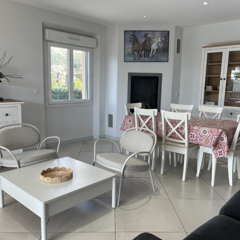 Rez de chaussee de maison, direct plage, grand T4 - Three-Bedroom Superior Apartment - 6