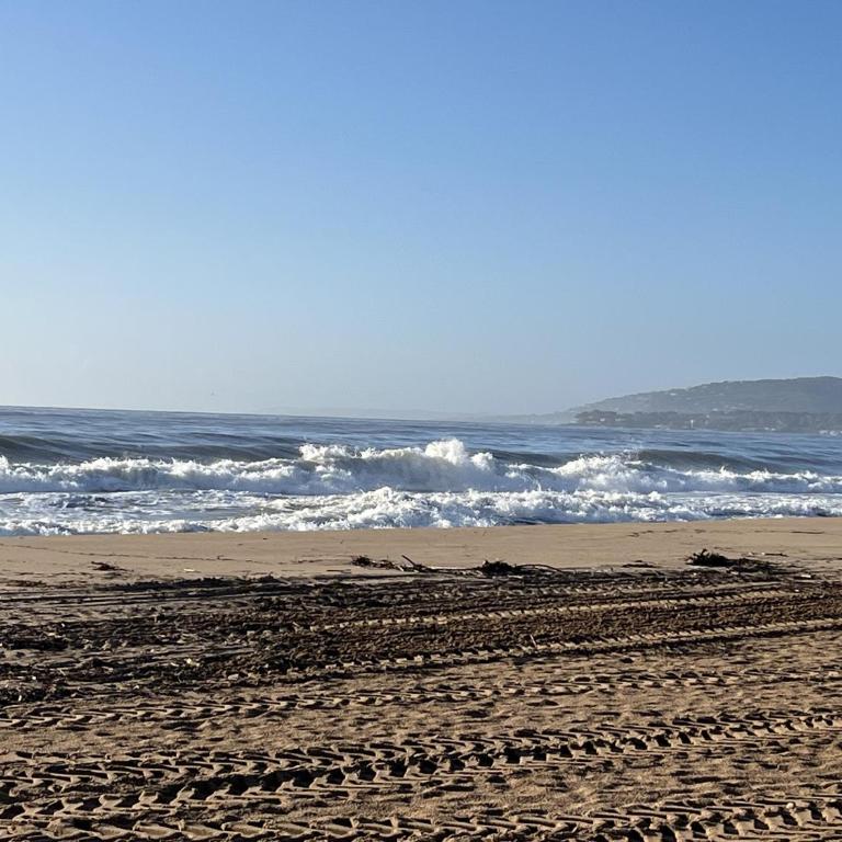 Rez de chaussee de maison, direct plage, grand T4 - Three-Bedroom Superior Apartment - 26