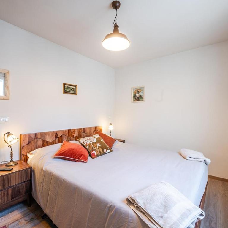 Refined penthouse in front of Osteria Francescana - Two-Bedroom Apartment - 34