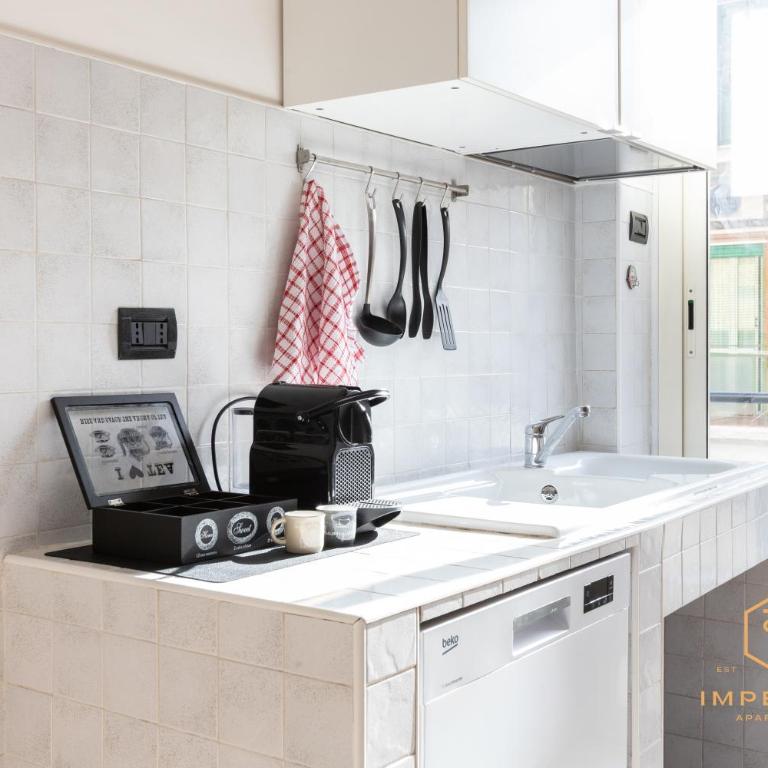 Teano Apt - 10min to Colosseo, 100mt to metro, A-C, 2 Bedrooms - Apartment mit 2 Schlafzimmern - 14
