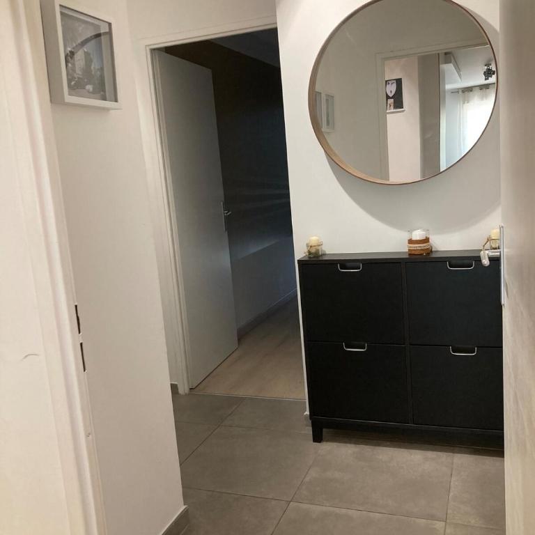 Modern City Center apartment with parking! - Appartement 2 Chambres - 36