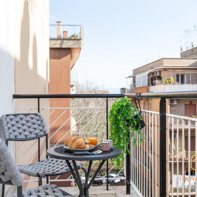 Teano Apt - 10min to Colosseo, 100mt to metro, A-C, 2 Bedrooms - Apartment mit 2 Schlafzimmern - 26