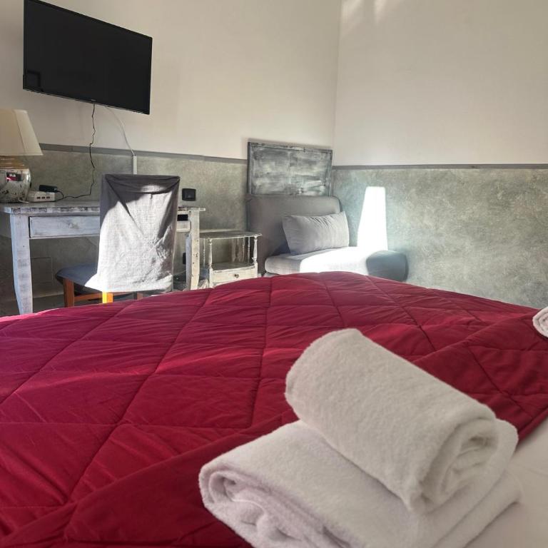 Guest House Relais Indipendenza - Camera Tripla con Bagno Privato Esterno - 3