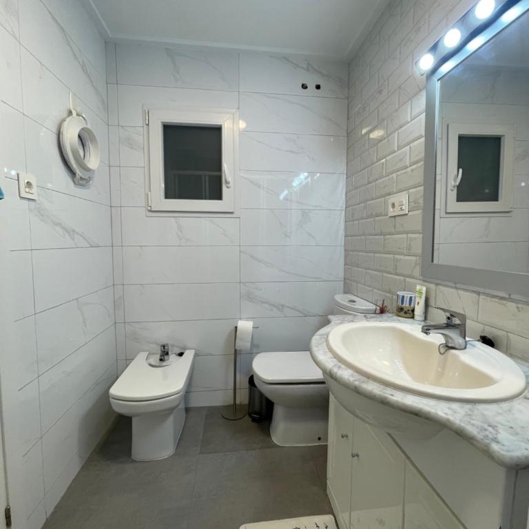 Alma de Lisa - 1 min Playa - 3 Hab - Balcón - 1 min Beach - Apartamento de 3 dormitorios con balcón - 15