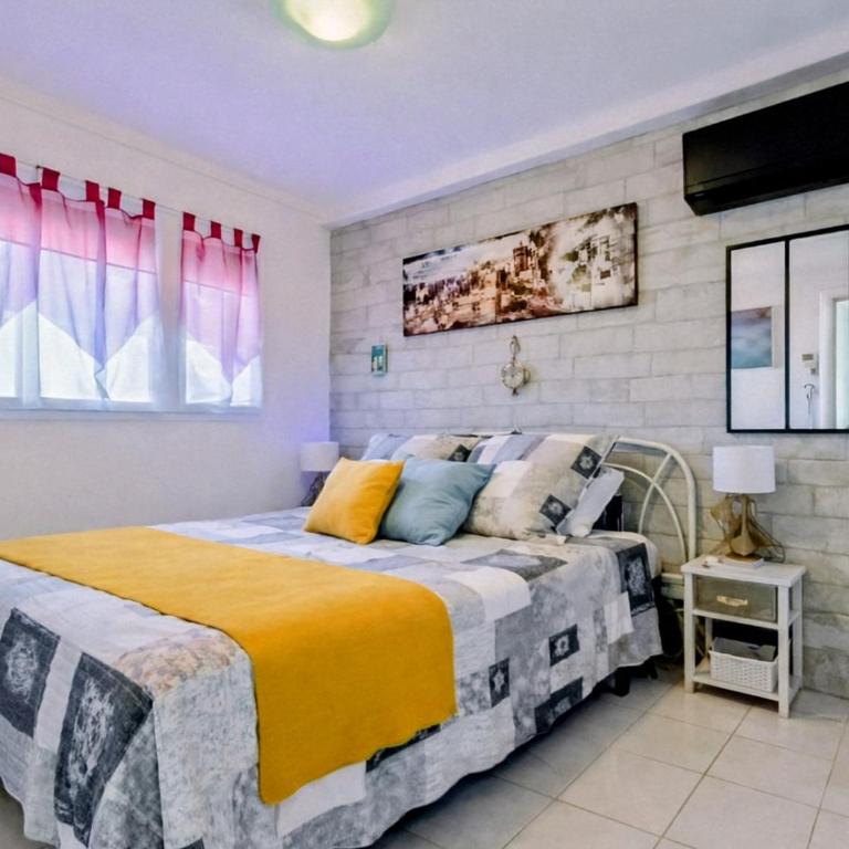 MOM' Blue Paradise Front De Mer 3 étoiles 61 m2 CAP'Diem 3 Clim - Idéal pr un Séjour de 15j ou plus ! Wifi, lit 160 - 4è Ascenseur, Parking, Piscine, Pétanque, Ping-pong - Pistes cyclables - Golf & Tennis à 10 mn - Apartment with Sea View - 37